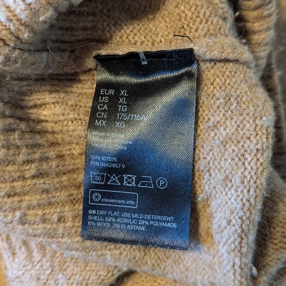 🌷H&M - Tan mock neck sweater - Picture 5 of 5